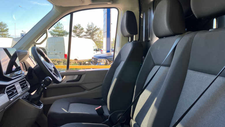 Volkswagen Crafter Cr35 Lwb Diesel Fwd 2.0 TDI 140PS Commerce High Roof Van
